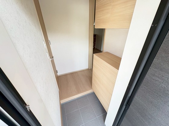 玄関　※別部屋の写真です