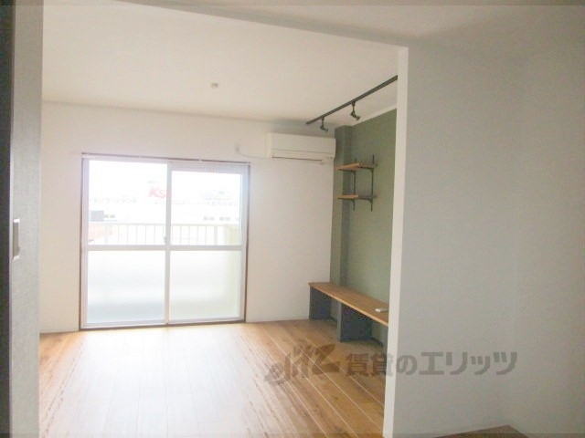 居室・リビング　リビング