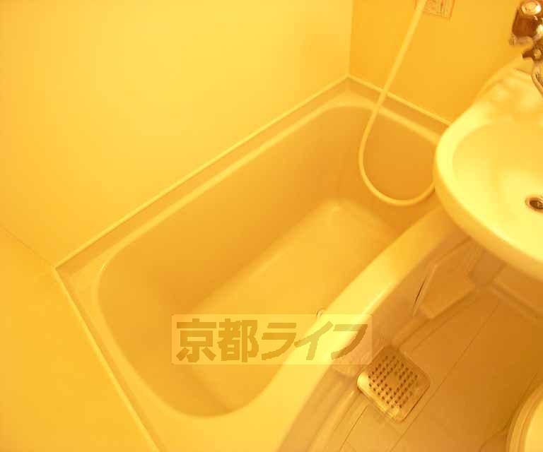 バス・シャワールーム　広いお風呂です。