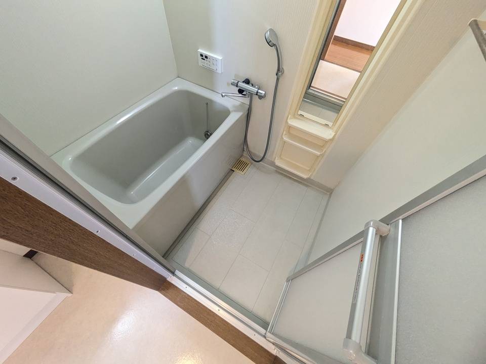 バス・シャワールーム　浴室