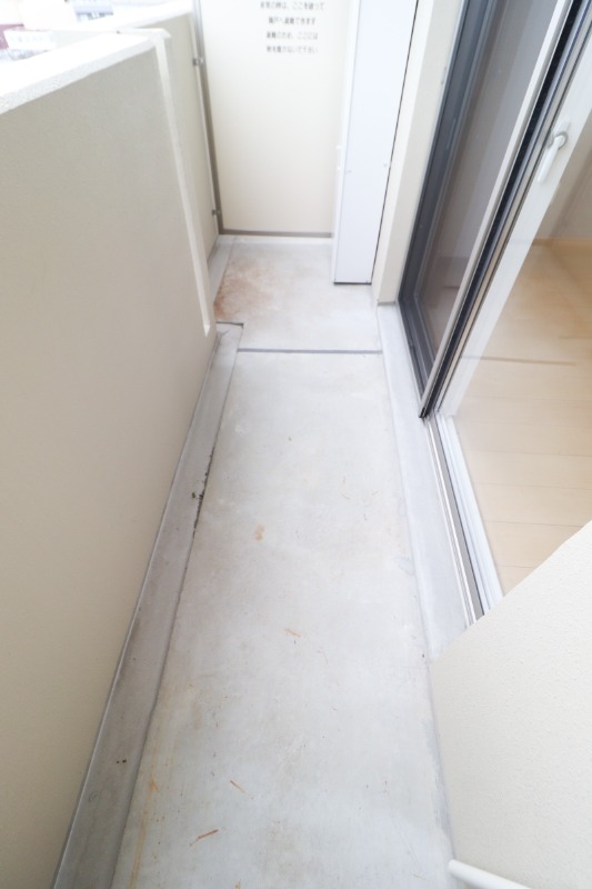 バルコニー　図面と現状に相違がある場合には現状を優先