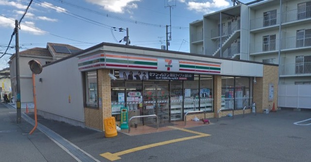 コンビニ　セブンイレブン　豊中桜の町5丁目店（コンビニ）まで522m