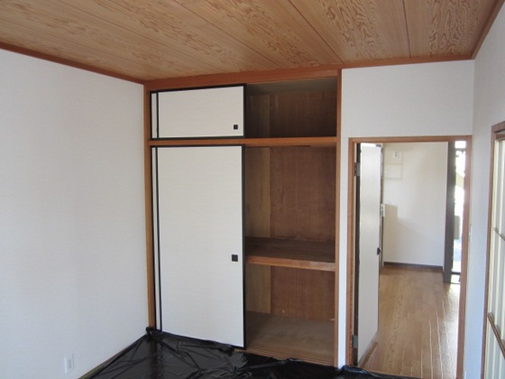 収納　※他の号室の写真です。