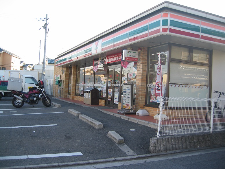 コンビニ　セブンイレブン 堺八田北町店（コンビニ）まで378m