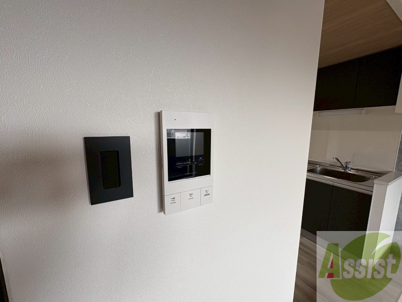 セキュリティ　ＴＶモニター付インターホンです。来客者の顔が見えるので安心！