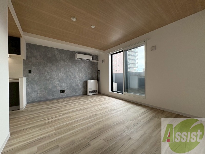 居室・リビング　広くてきれいなリビングです！快適に過ごせそうですね。