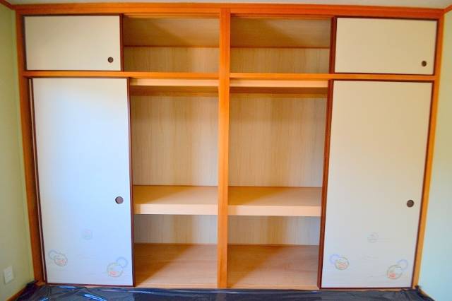 収納　壁1面を使った大きな押入れ収納です。