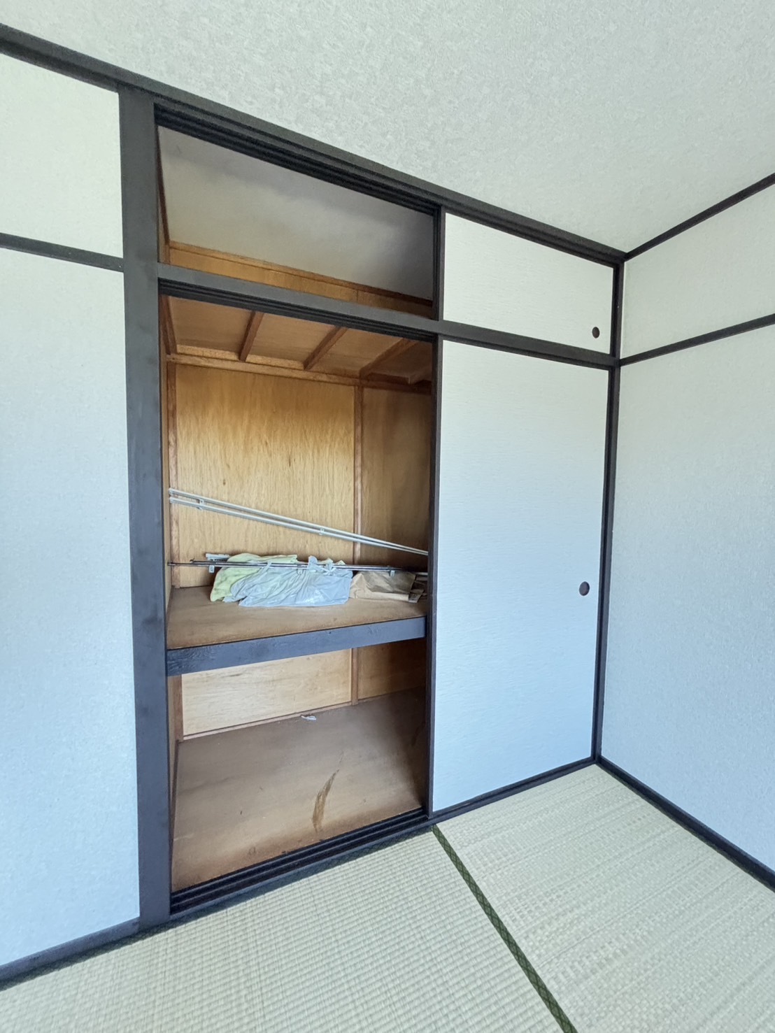 神陵台東住宅46号棟の内装写真