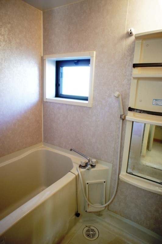 バス・シャワールーム　図面と現状に相違がある場合には現状を優先