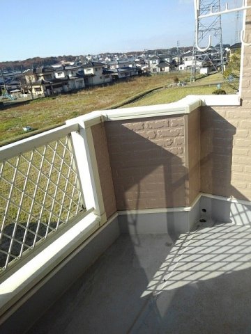 バルコニー　陽当たり良好なバルコニーです