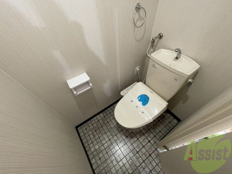 トイレ　トイレです。ウォシュレット付を探している方、おすすめです。