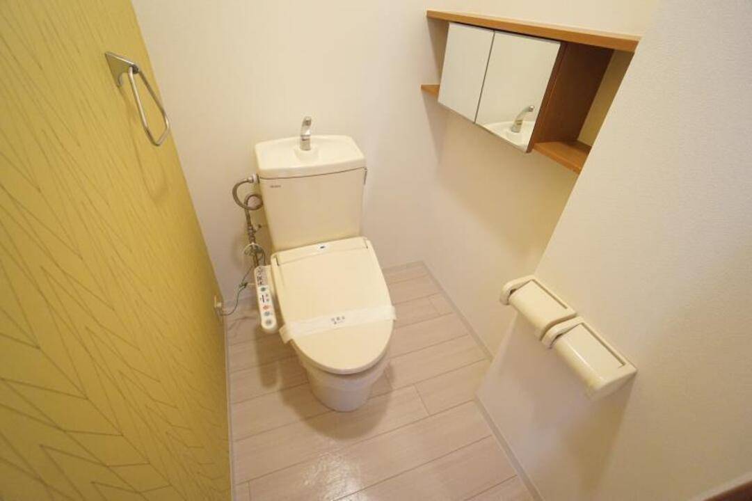 トイレ　トイレ