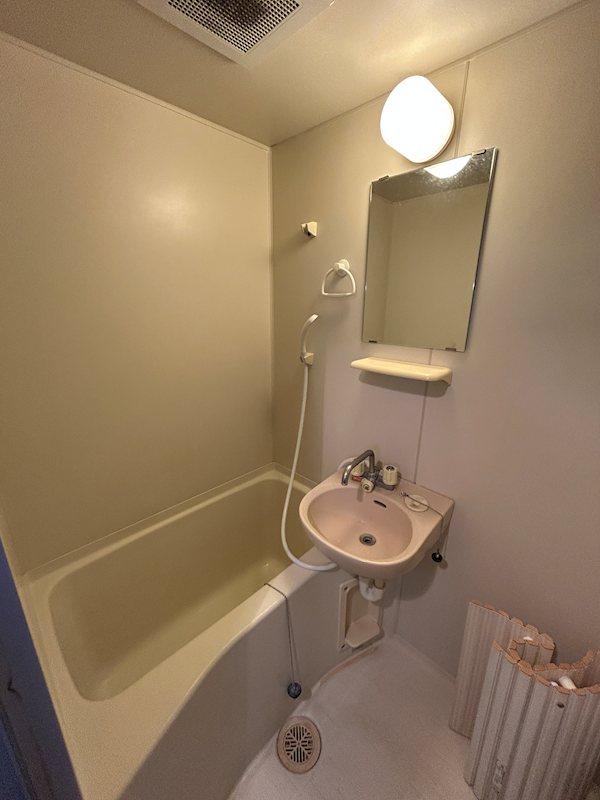 洗面設備　写真と異なる場合は現況優先。