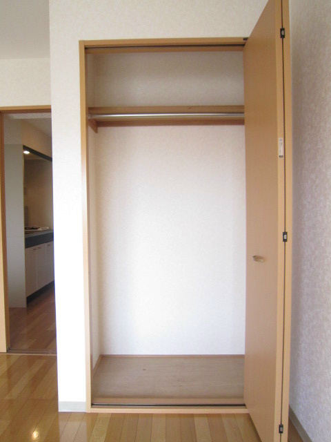 収納　写真は同タイプ別部屋です