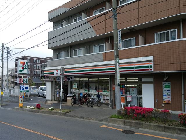 コンビニ　セブンイレブン 東浦和駅南店（コンビニ）まで197m