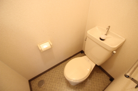 トイレ　※別号室の写真使用