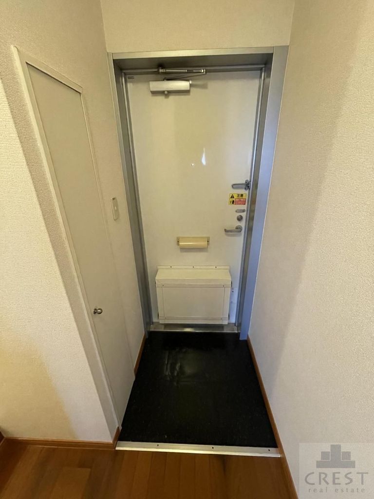 玄関　現況有姿