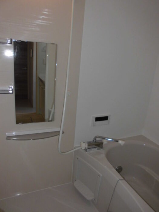 バス・シャワールーム　別のお部屋の写真です