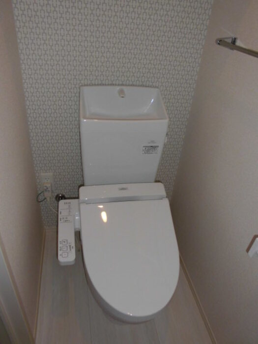 トイレ　別のお部屋の写真です