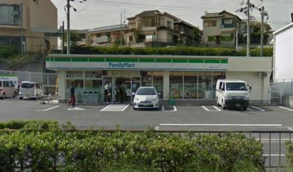 コンビニ　ファミリーマート伏屋町三丁目店（コンビニ）まで586m
