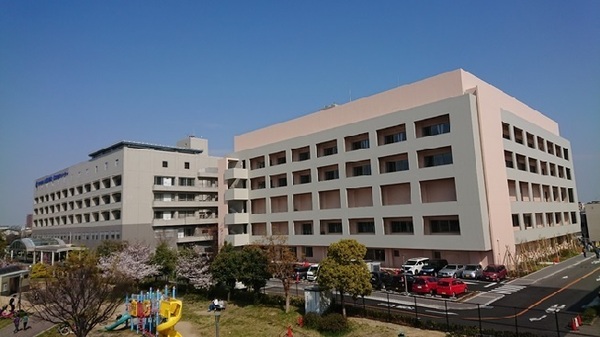 病院　地方独立行政法人大阪府立病院機構大阪母子医療センター（病院）まで1051m