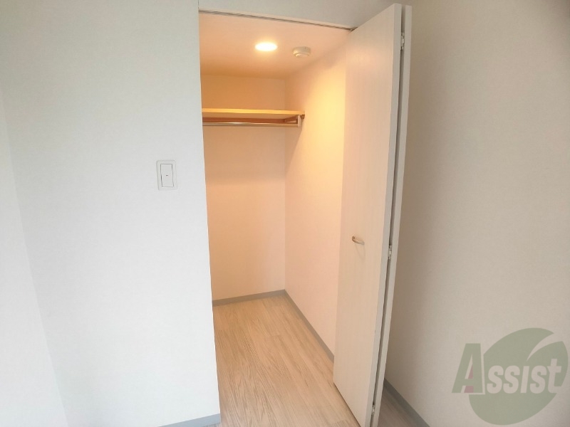 収納　ウォークインクローゼットでお部屋がすっきり片付きますよ！
