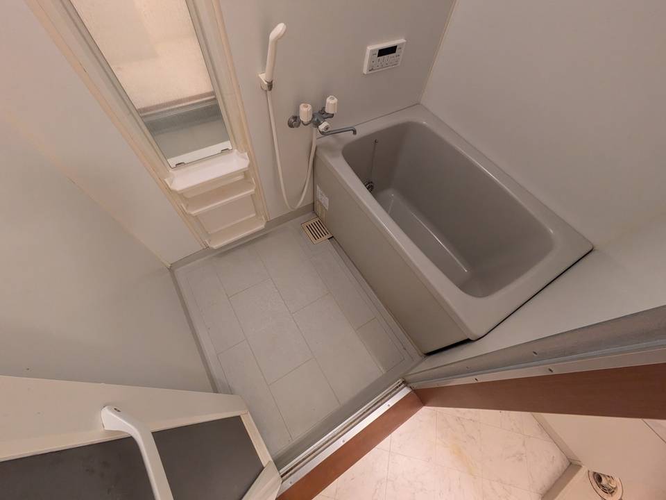 バス・シャワールーム　浴室