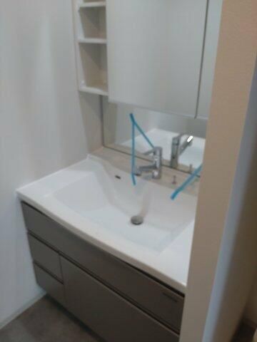 洗面設備　広い洗面スペース