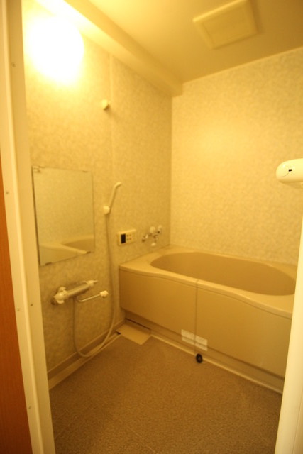 バス・シャワールーム　※同タイプ別部屋参照※現状優先