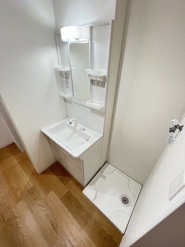 洗面設備　脱衣スペースもあります