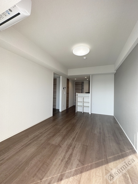 居室・リビング　引き締まったシックな佇まい♪