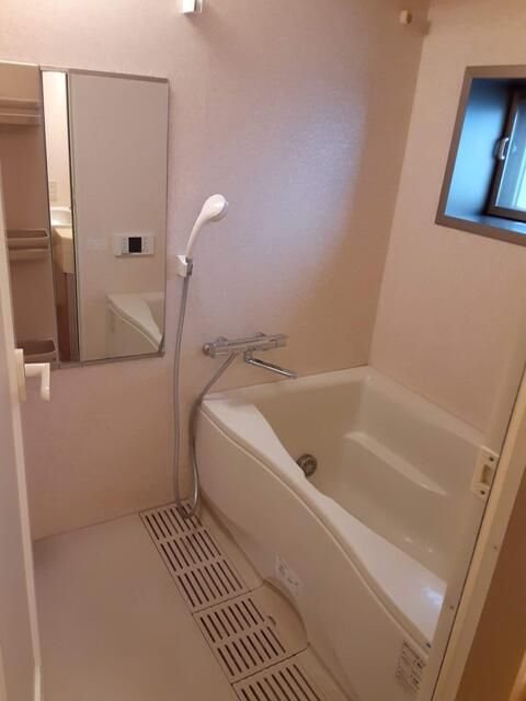 バス・シャワールーム　退去前