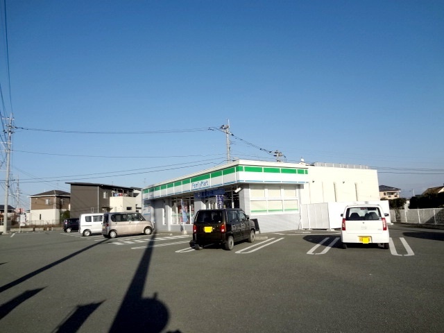 コンビニ　ファミリーマート合志黒石原店（コンビニ）まで930m