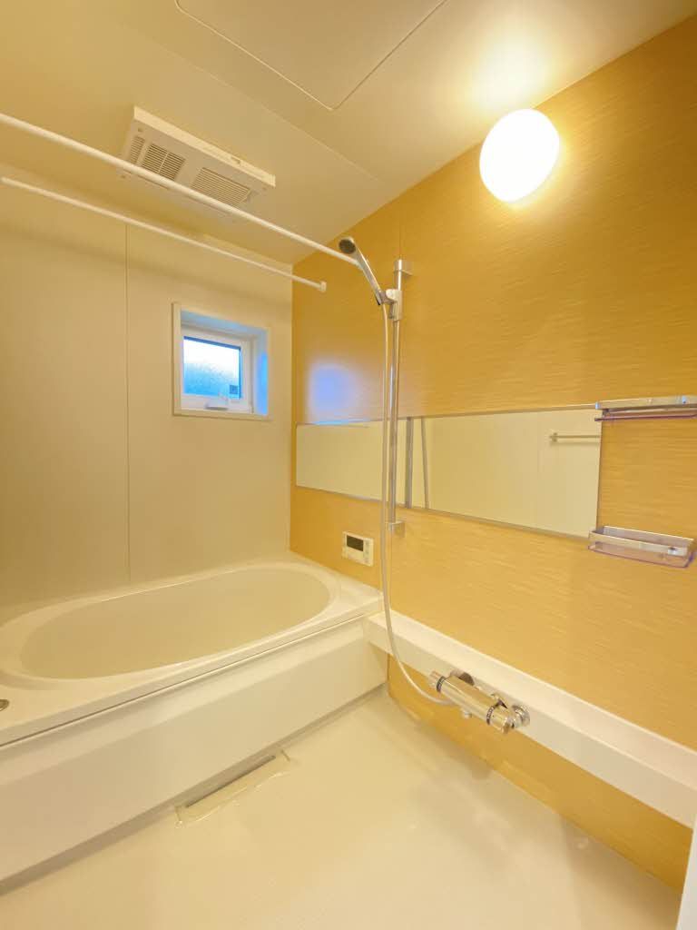 バス・シャワールーム　バスルーム