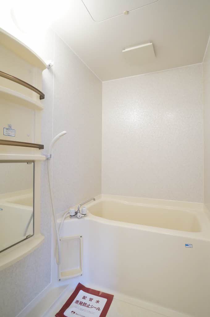 バス・シャワールーム　バスルーム