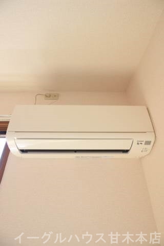 その他設備　設備でエアコン1台完備。