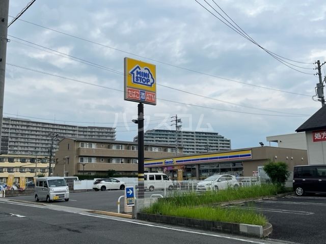 コンビニ　ミニストップ 長久手下山店（コンビニ）まで437m
