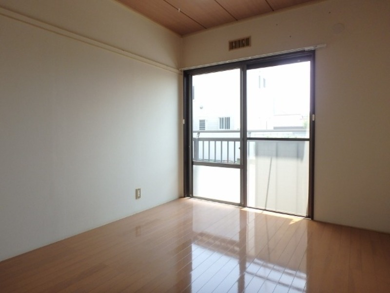 居室・リビング　図面と現状に相違がある場合には現状を優先