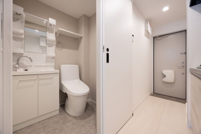 玄関　別号室参考写真(反転)