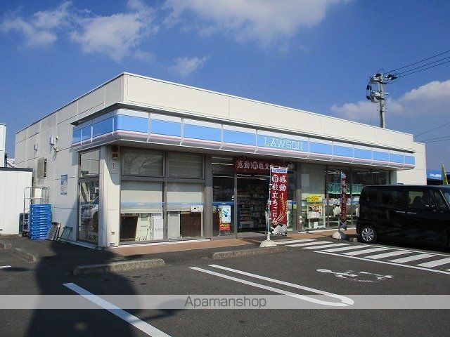 コンビニ　オーソン都城年見店（コンビニ）まで1100m