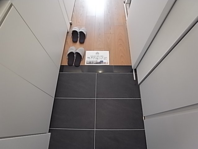 玄関　モデルルーム