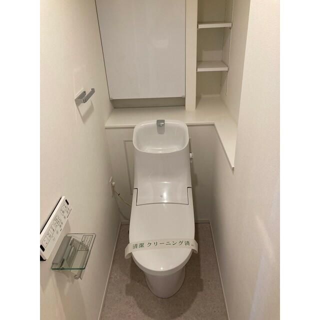 トイレ　別タイプ部屋　参考写真です