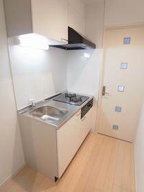 キッチン　Ｒｅｆｉｎｅｄ　ＭＡＫＵＨＡＲＩのキッチン