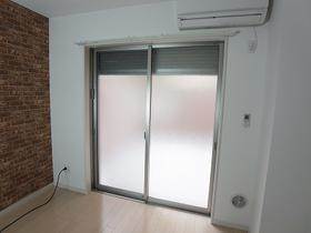 セキュリティ　Ｒｅｆｉｎｅｄ　ＭＡＫＵＨＡＲＩの電動シャッター