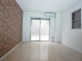 居室・リビング　Ｒｅｆｉｎｅｄ　ＭＡＫＵＨＡＲＩの室内