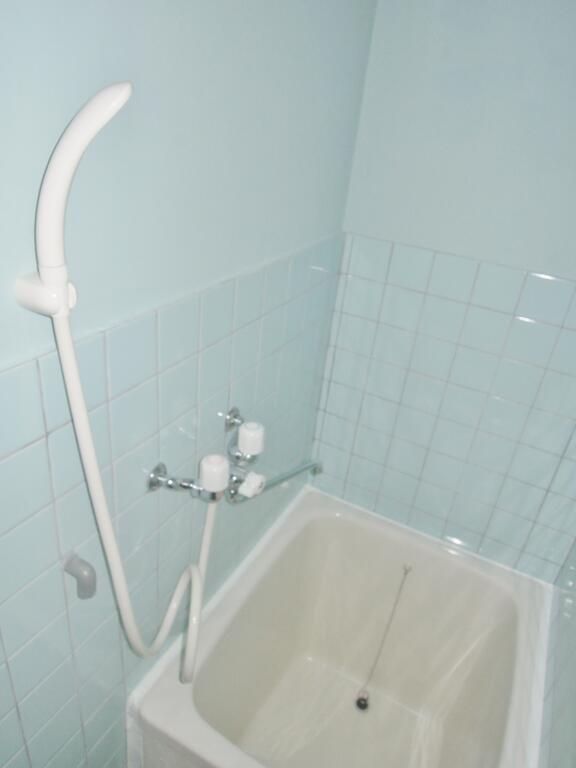 バス・シャワールーム　優しいパステルブルーで癒しのシャワータイム♪