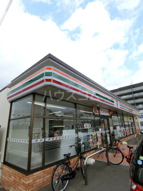 コンビニ　セブン-イレブン志免御手洗１丁目店（コンビニ）まで640m