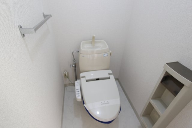 トイレ　反転タイプ