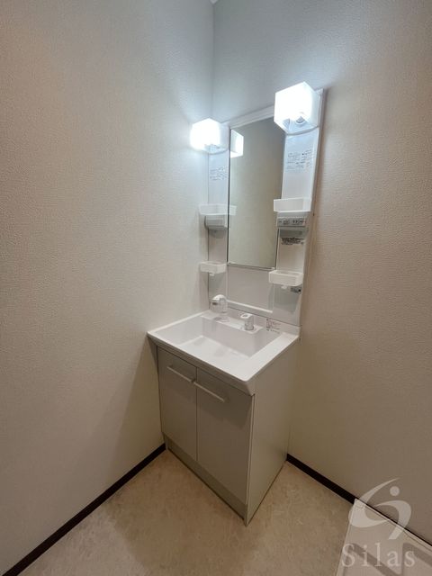 洗面設備　同仕様