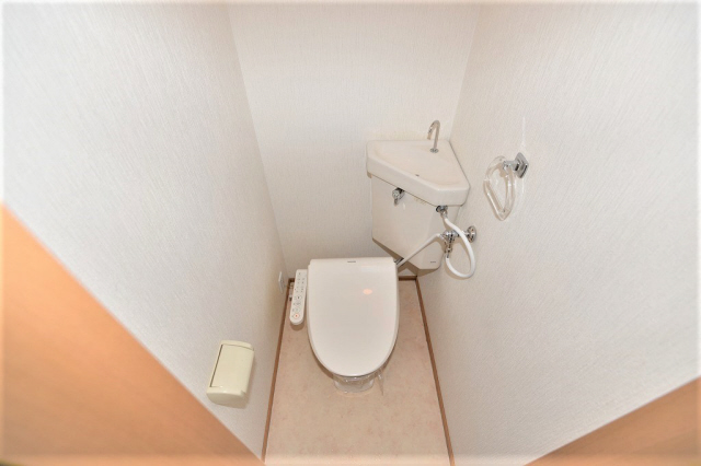 トイレ　落ち着いたトイレです